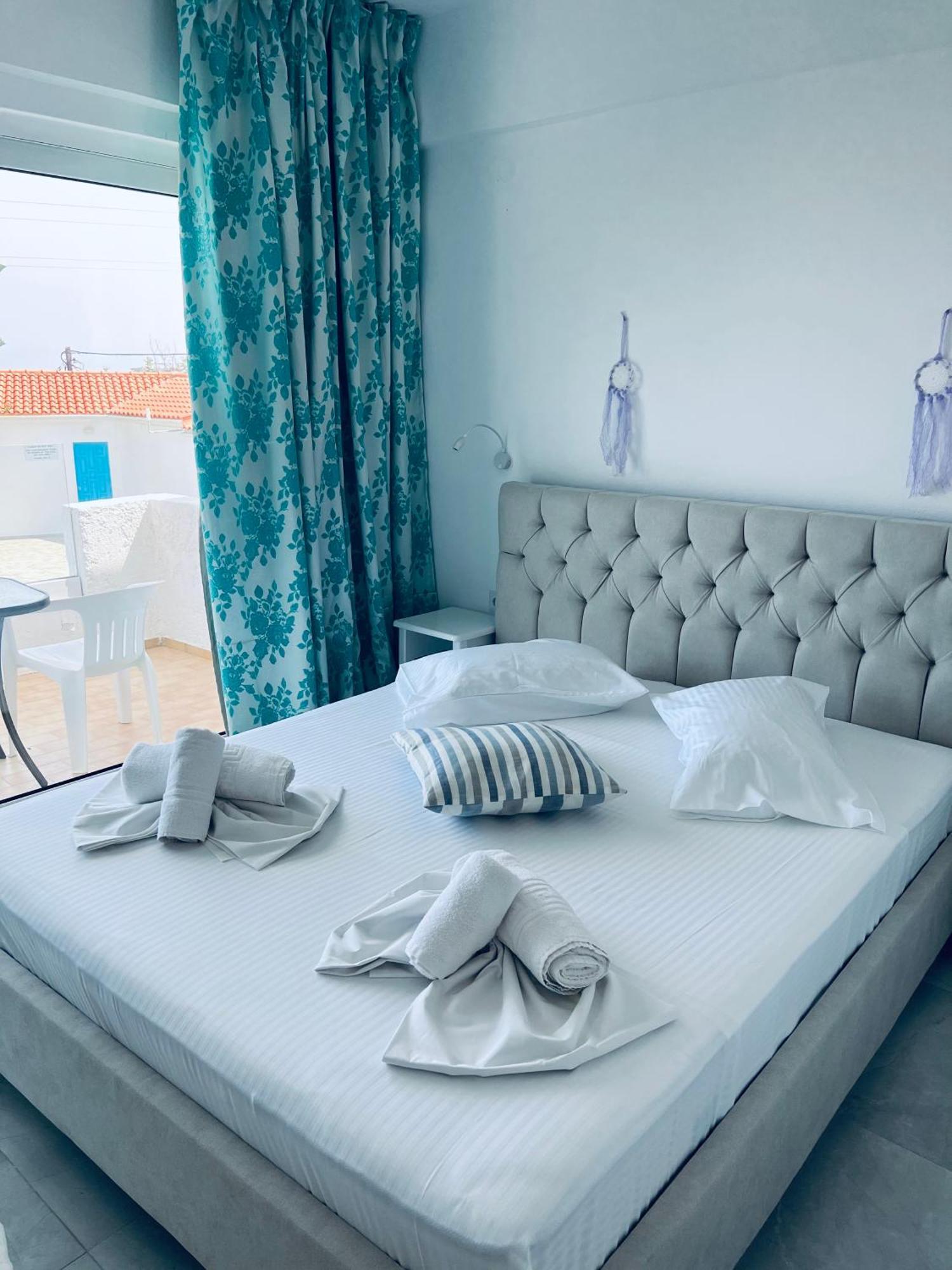 Silia Suites Malia Exteriör bild