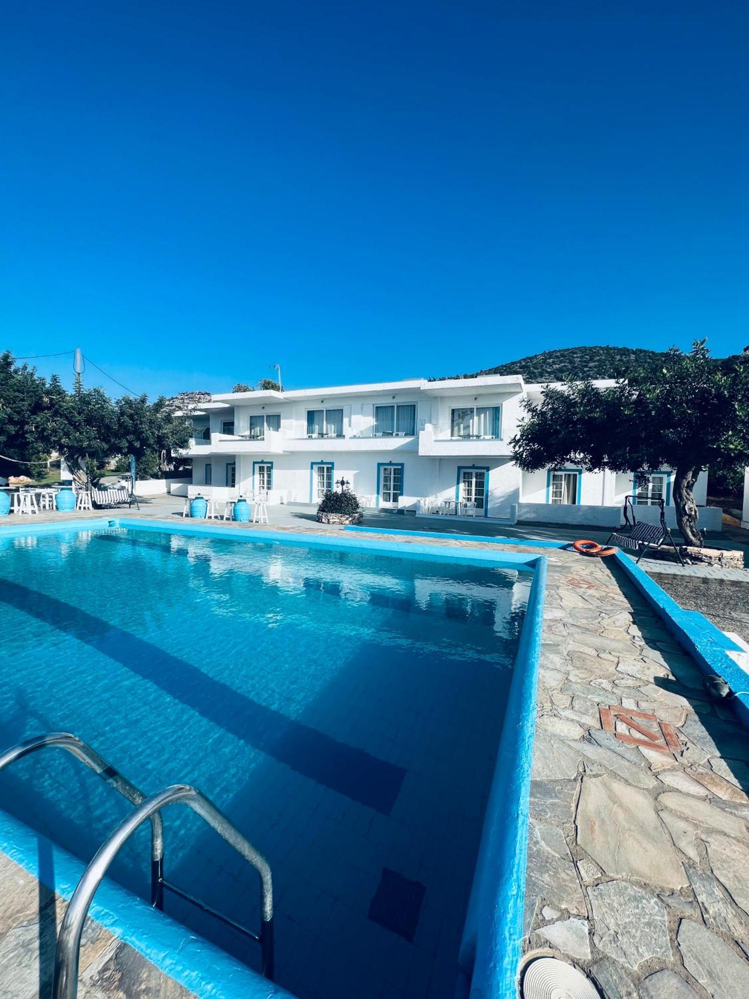 Silia Suites Malia Exteriör bild