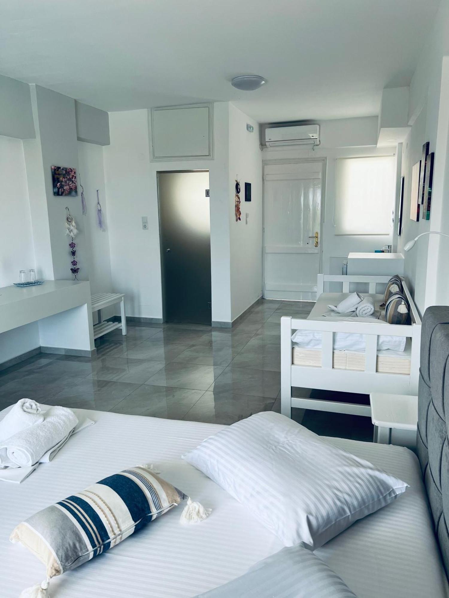 Silia Suites Malia Exteriör bild