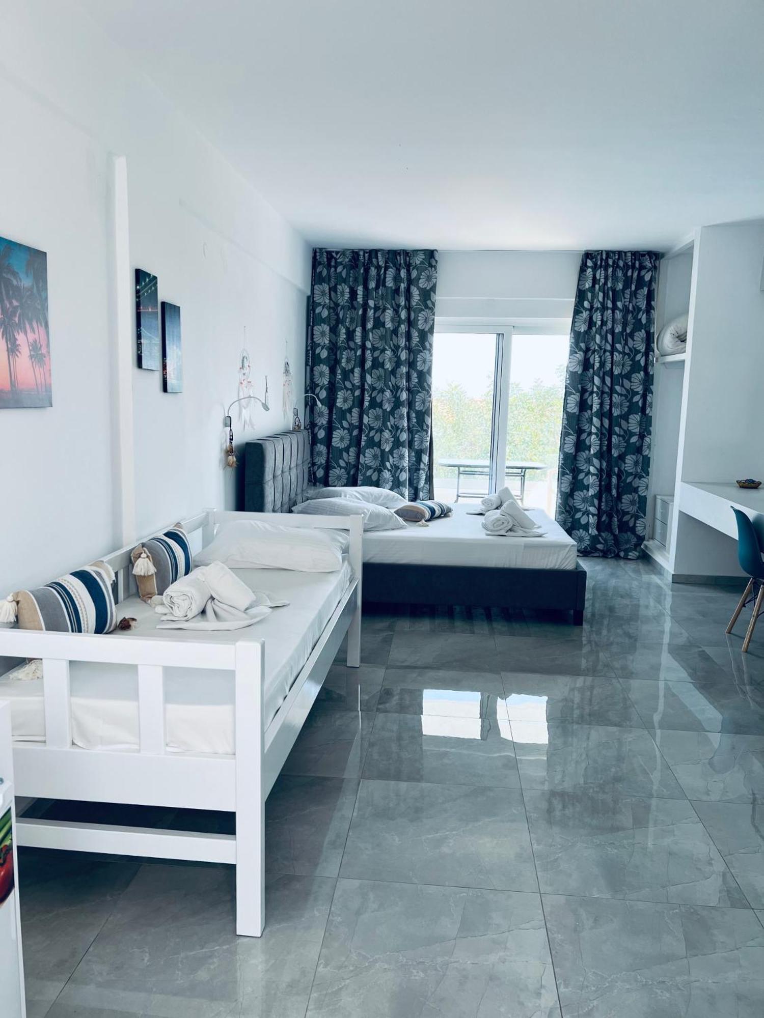 Silia Suites Malia Exteriör bild