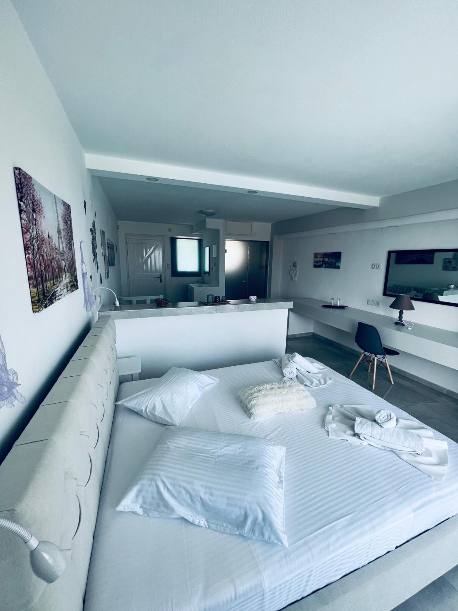 Silia Suites Malia Exteriör bild